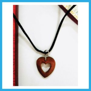 Black Sting Necklace-Heart